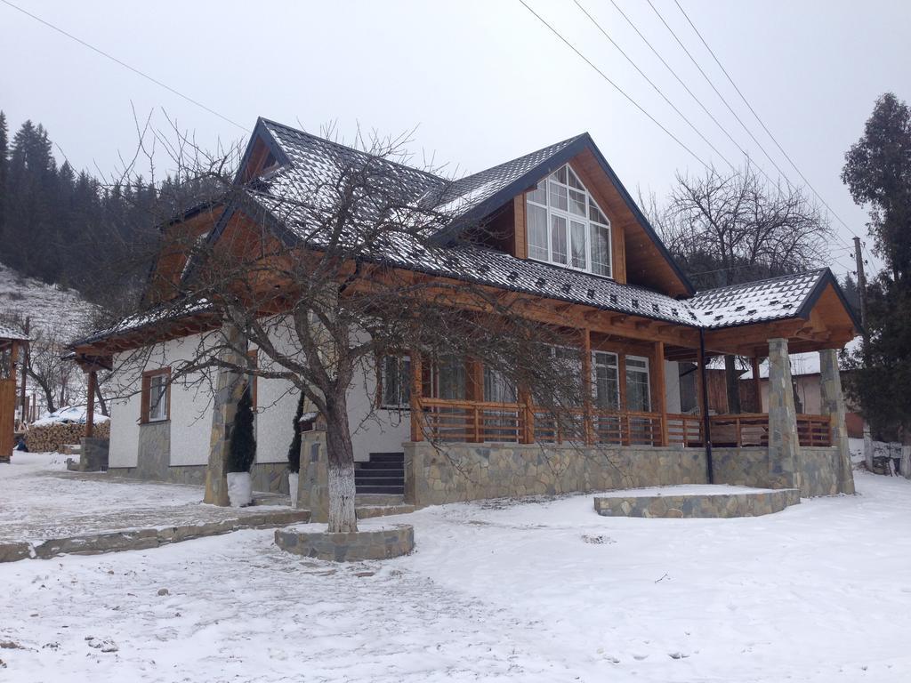 Cottage Familiya فيرخوفينا المظهر الخارجي الصورة