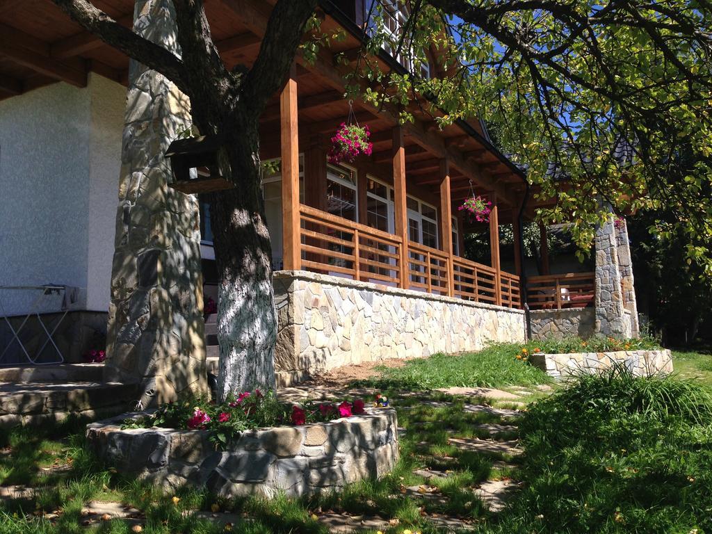 Cottage Familiya فيرخوفينا المظهر الخارجي الصورة